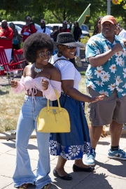 parade watchers Indy Juneteenth Celebration