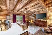 The Big Tree Farm primary bedroom