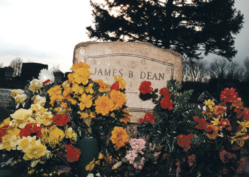 JamesDean-Memorial.jpg