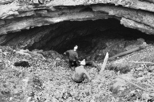 1960s cavers approach the Binkley entrance.