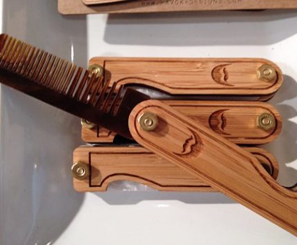 MiniFab beard comb