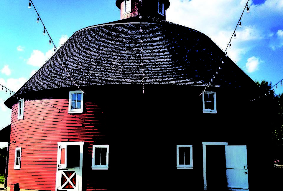 Kelley Round Barn