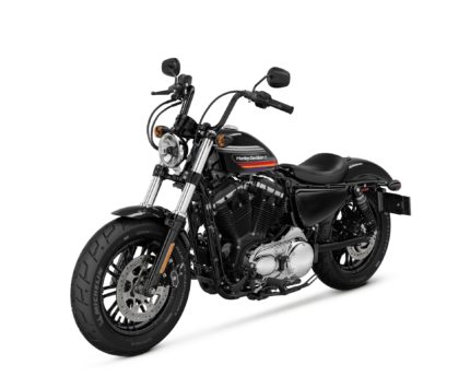 022118-2018-harley-davidson-forty-eight-special-XL1200XS_Angle_4.jpg