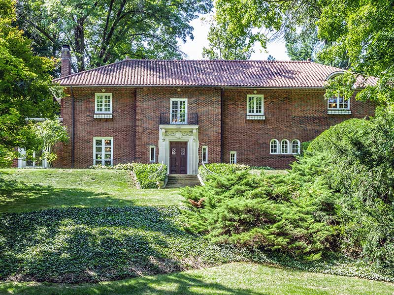 A home from the 1920s designed by Pierre & Wright